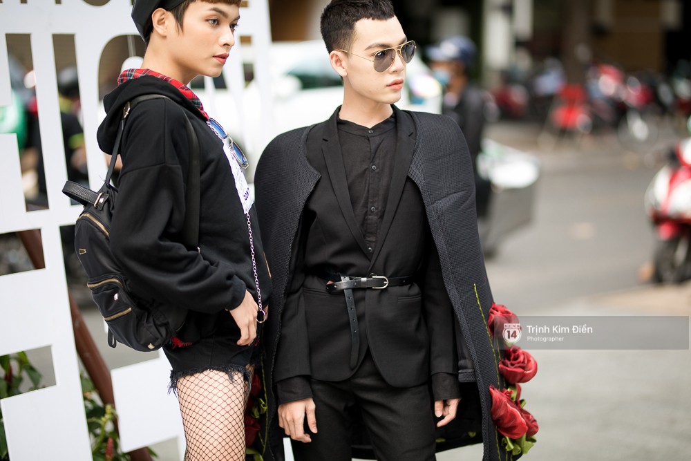 Street style VIFW ngày 2: Đồ lưới, shorts, giày cao gót được... phái nam tận dụng triệt để